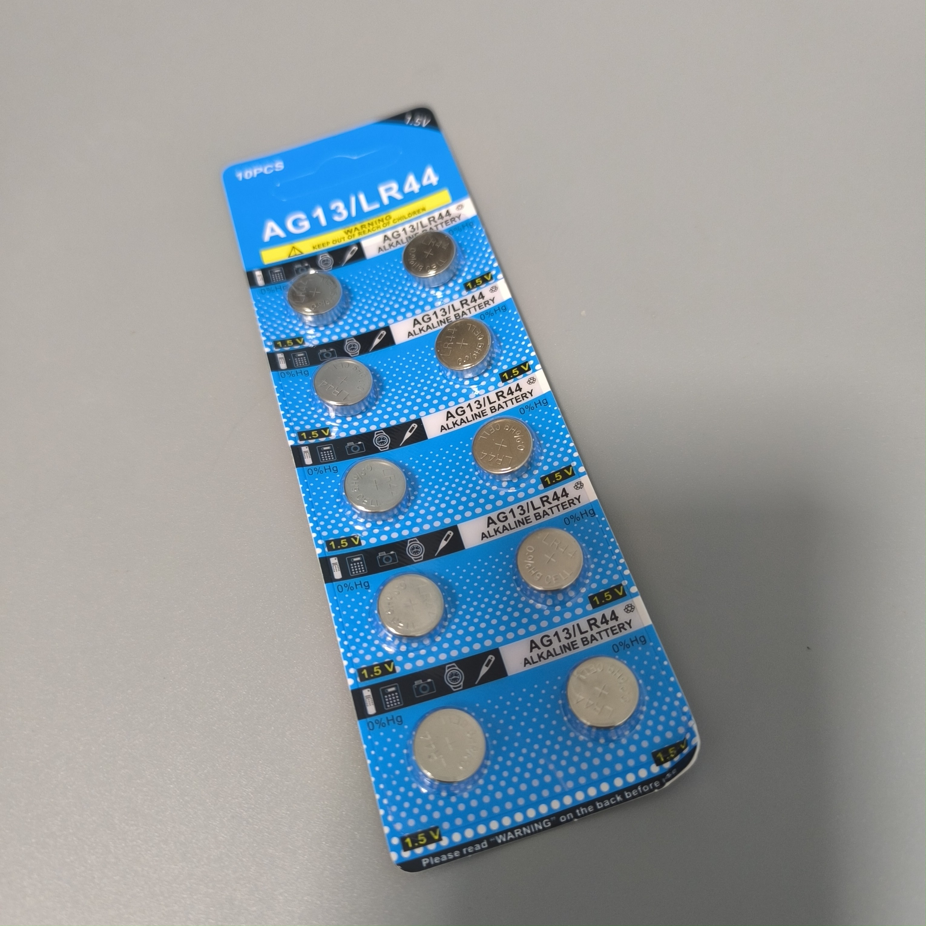 LR44 Button Cell Battery, Equivalent to AG13 / L1154 / A76 / SR44 / 357A, 1.5V Small Round Coin Battery for Electronic Watches, Calculators,