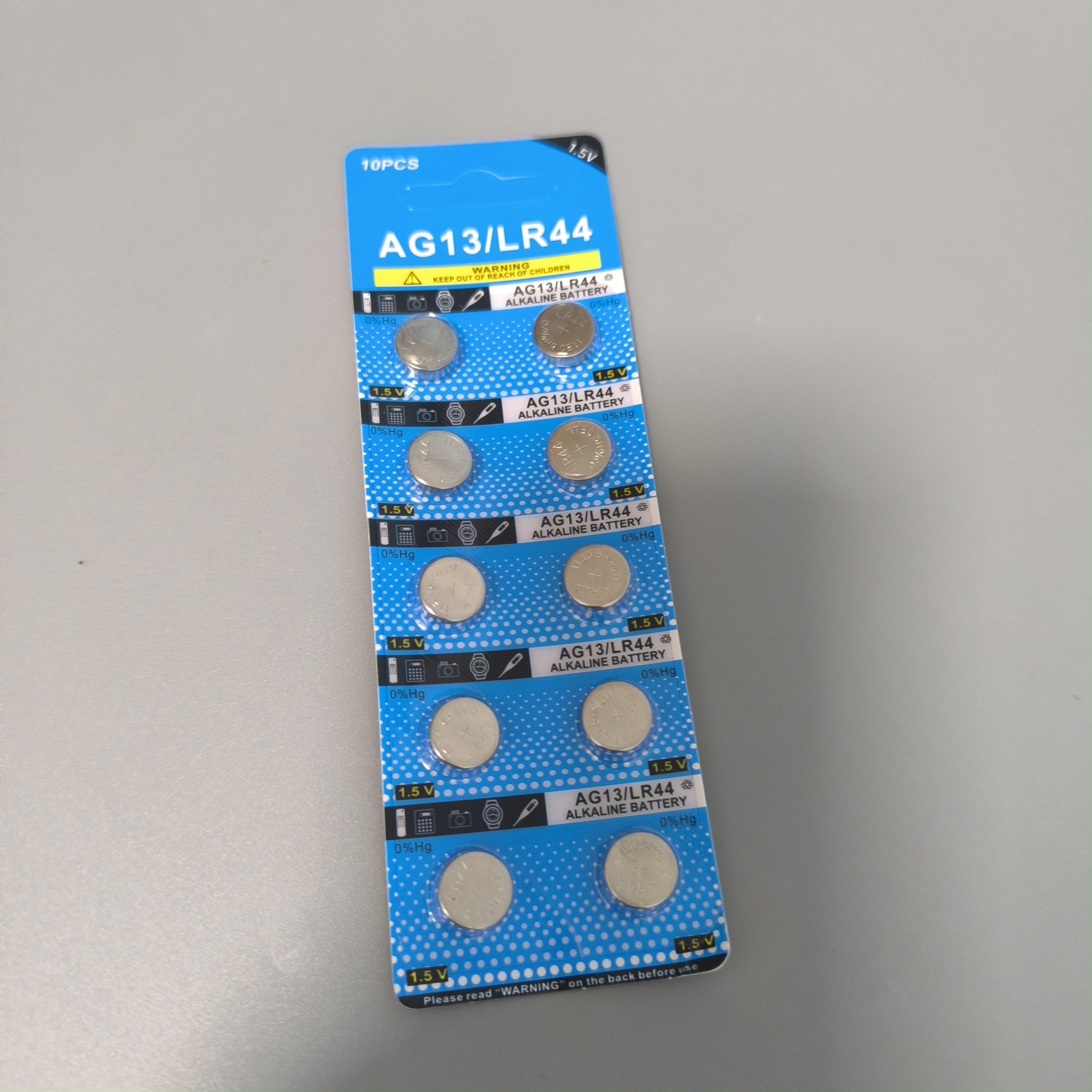 LR44 Button Cell Battery, Equivalent to AG13 / L1154 / A76 / SR44 / 357A, 1.5V Small Round Coin Battery for Electronic Watches, Calculators,